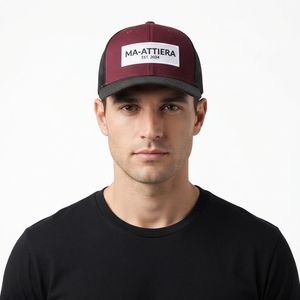 Casquette de baseball pour homme, bordeaux et noir, style trucker, dos en maille, fermeture snapback, patch personnalisé, streetwear décontracté - Product Image 1