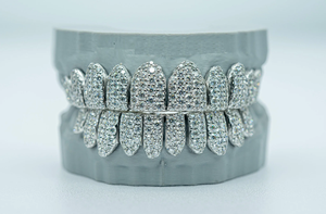 ฮิปฮอปที่กำหนดเอง925เงินฟัน grillz เย็นออก Moissanite เพชร grillz ฟันเงินเครื่องประดับราคาที่ดีที่สุด - Product Image 5