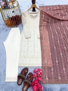 Ensemble haut, bas et dupatta en faux georgette, entièrement brodé avec des sequins et des rivets, style élégant et prêt-à-porter. - Product Image 6