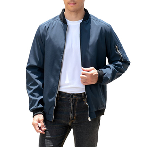 เสื้อแจ็คเก็ตวาร์ซิตี้ผ้าซาตินสไตล์แฟชั่นไฮสตรีทสำหรับผู้ชาย มีหลายสี  ผู้ผลิตเสื้อผ้าชั้นนำ รับผลิตเสื้อแจ็คเก็ตผ้าซาตินผู้ชายตามสั่ง - Product Image 3
