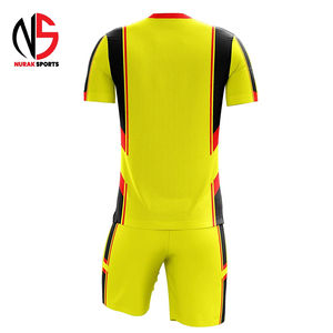 Maillots de football courts personnalisés avec logo imprimé, nouveau design, uniformes d'entraînement d'équipe avec technique de sublimation, tenues de football 2026 - Product Image 2