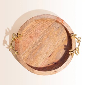 Bandejas Redondas de Madera de Alta Calidad FAIZA CRAFT al por Mayor, con Marco Metálico Decorativo, Diseño Art Deco, Acabado Lacado - Product Image 3