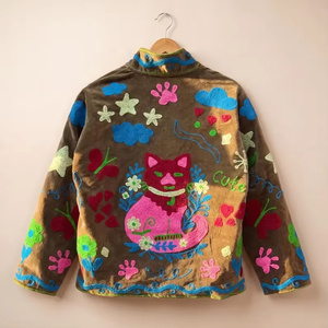 Blouson bomber en velours Suzani fait main, réversible, vintage, bohème, court, coloré, à motifs floraux brodés, automne-hiver, en coton - Product Image 2