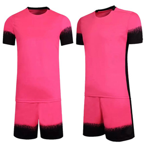 Maillot de football de haute qualité à prix abordable, avec logo frontal, manches courtes, séchage rapide, 100 % polyester, uniforme - Product Image 1
