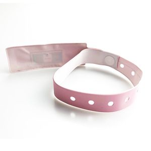 Bracelet d'identification jetable en PVC vinyle RFID NFC 13,56 MHz étanche pour l'identification médicale personnalisée en milieu hospitalier - Product Image 1