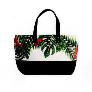 ผู้ผลิตและผู้ส่งออกจากอินเดีย กระเป๋าช้อปปิ้งของขวัญจากผ้าปอกระเจาคุณภาพสูง ทนทาน เป็นมิตรกับสิ่งแวดล้อม ปรับแต่งได้ พร้อมบริการออกแบบโลโก้ตามสั่ง - Product Image 1