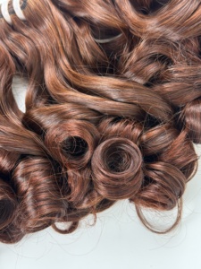 Fournisseur d'usine de perruques en cheveux humains bouclés et colorés en gros - Product Image 4