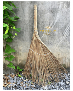 Balai à herbe naturelle VietChoice avec manche en bois, outil de nettoyage de sol écologique, 35-44 pouces, poils durs, style basique - Product Image 5