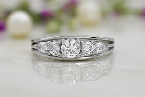 Anillo de Plata de Ley 925 con Moissanita Redonda, Regalo para Boda, Aniversario y Fiesta - Product Image 3