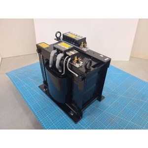 หม้อแปลงไฟฟ้าควบคุม TSURUTA ELECTRIC HT-5K ใช้เป็นอะไหล่อุปกรณ์เซมิคอนดักเตอร์รุ่นเก่า - Product Image 1