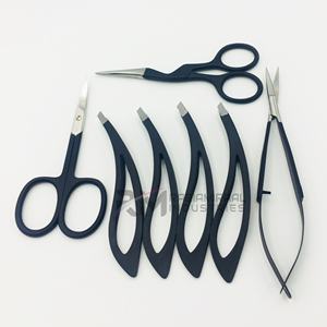 Juego de Pinzas para Cejas de Acero Inoxidable con Punta Plateada y Recubrimiento de Polvo Negro de la Mejor Calidad RMI, Nuevo Diseño - Product Image 1