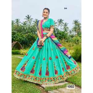 PUNTADA DE CADENA DE ALGODÓN ATRACTIVA CON TRABAJO DE ESPEJO LEHENGA CHOLI CON DUPATTA SKY - Product Image 1