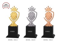 Trophée portable professionnel en métal moulé sous pression en forme de lion avec gravure de logo personnalisée, toutes couleurs, pour les champions de compétition