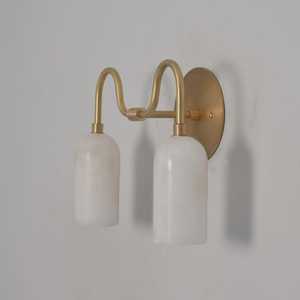 Applique murale moderne en laiton avec abat-jour en albâtre, luminaire contemporain pour salle de bain, décoration intérieure - Product Image 4