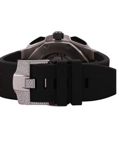 Reloj de pulsera plateado con diamantes, esfera blanca, tres subesferas, marcadores negros, bisel y correa brillantes que exhiben elegancia - Product Image 3