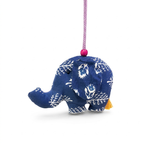 Adorables animaux en peluche en coton imprimé, conçus avec des motifs ludiques, parfaits pour offrir en cadeau, décorer, pour les collections d'enfants et comme jouets faits main. - Product Image 1