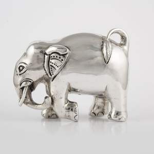 Elegante estatua de elefante de metal para decoración de sala de estar con diseño moderno y atractiva superficie de acabado liso. - Product Image 6