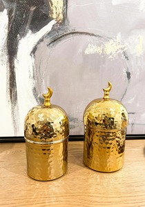 Ensemble de récipients décoratifs en métal doré martelé en forme de lune avec couvercle pour la décoration et le service de cuisine, provenant d'Inde - Product Image 5