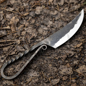 Juego de Cubiertos Medievales Forjados a Mano de Alta Calidad - Juego de 4 Piezas de Tenedor, Cuchara y Cuchillo Vikingos con Funda de Cuero, Cubiertos de Lujo Plateados para el Hogar - Product Image 3