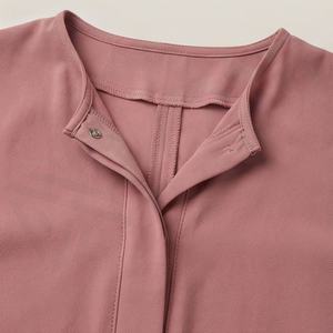 ชุดกิโมโนแบบ OEM ปี 2025 เสื้อคลุมอาบายะ ผ้าโพลีเอสเตอร์เนื้อนุ่ม ยืดหยุ่นสูง หนาขึ้น สำหรับผู้หญิงมุสลิม คอวี แขนยาว เหมาะสำหรับงานปาร์ตี้ รอมฎอน งานแต่งงาน - Product Image 4