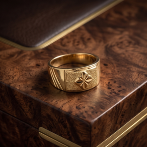 DIVYORO FOUR-POINT STAR RING แหวนทองคำ 22k ชุบทองสำหรับผู้ชายคลาสสิค - Product Image 4