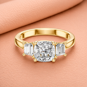 Anillo de Diamantes con Corte Baguette y Tres Piedras, Anillo de Compromiso de Oro Amarillo, Joyería Nupcial Elegante, Regalo de Aniversario - Product Image 1