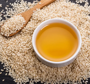Huile de Sésame Vierge de Haute Qualité 100% Pure Pressée à Froid pour Formulations Cosmétiques, Soins Capillaires et Massage Corporel – Vente en Gros OEM - Product Image 2