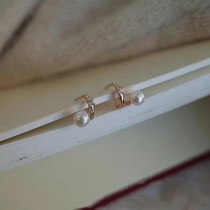 Pendientes de Plata de Ley S925 con Perlas Naturales de Wenchi, Forma Redonda de 9-10 mm, Modernos con Ligeras Imperfecciones en la Parte Delantera, China - Product Image 2