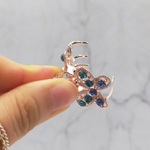 Petite pince à cheveux en alliage métallique avec strass en forme de papillon, design mignon, accessoires pour femmes et filles à usage quotidien - Product Image 6