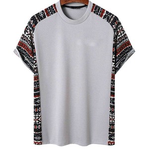 Camiseta Sublimada Transpirable, Lisa o con Diseño Impreso, Resistente a la Decoloración, para una Calidad de Marca Duradera - Product Image 1