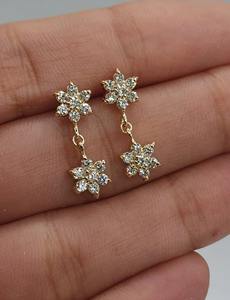 Boucles d'oreilles pendantes en or 14 carats avec diamants de laboratoire en grappe de 0,56 ct, motif étoile florale, pour femme, bijoux minimalistes élégants pour soirée - Product Image 4