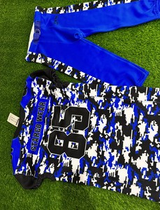 Ensemble maillot et pantalon de football américain personnalisé, grande taille, sublimé, respirant, anti-humidité, extensible dans quatre directions, écologique - Product Image 6