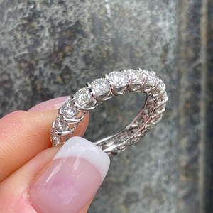 Bague de fiançailles solitaire en or massif 14 carats avec moissanite taille ronde de luxe, bijoux fins classiques, vente en gros - Product Image 4