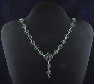 Collar de Plata de Ley con Esmeralda y Cristal Verde Natural, Hecho a Mano, con Colgante Floral, de Alta Calidad, Regalo para Mujeres y Niñas - Product Image 3