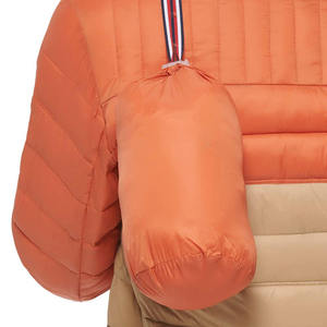 Chaqueta de Invierno para Hombre al por Mayor, OEM, de Poliéster Reciclado, con Logotipo Personalizado, Lista para Enviar a EE. UU. - Product Image 3
