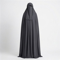 Tenues modestes, robe de style arabe, longue robe islamique, design simple et sobre, abaya pour femmes musulmanes, vêtements en mousseline de soie, vêtements de mode