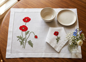 Juegos de Manteles Individuales y Servilletas Bordados Personalizados con Flores de Amapola Roja, Lavables, con Dobladillo, 100% Lino Blanco, para Bodas, Eventos en el Hogar - Product Image 3