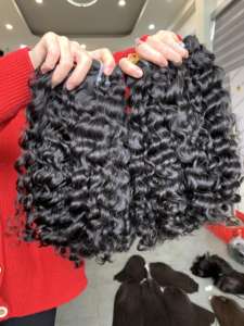 100% Extensions de cheveux humains Remy vietnamiens non transformés 13x4 frontal avec Eurasian Curly Jerry Curl couleur personnalisée - Product Image 1