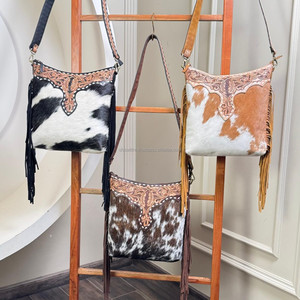 Custom Large Capacity Cowhide Crossbody <b>Messenger</b> <b>Bag</b> for Women Fashionable Hand Tooled Leather Zipper Closure Shoulder Handbags - Product Image 4