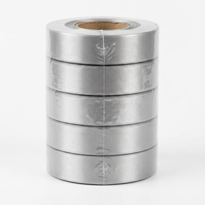 Cinta de Satén Plateada de 25mm de Una Cara, Paquete de 5 Rollos x 8 Metros para Decoración de Banquetes, Bodas, Fondos y Adornos - Product Image 1