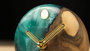 Classic Luxury Epoxy Resin & Wooden <b>Table</b> <b>Clock</b> Gifting Home Decor Handmade Customized Ocean Design Restaurants - Product Image 3