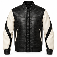 Blouson Bomber Varsity en Cuir Texturé Croco Noir pour Homme avec Manches Contrastantes Blanches, Col et Poignets Côtelés, Poches Latérales – Streetwear Premium
