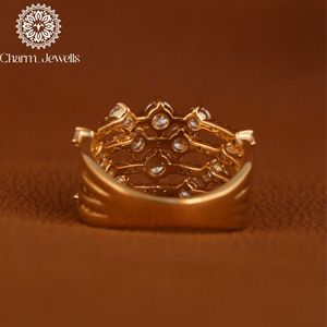 Bague Romantique Charm_Jewells pour Femme, Plaqué Or 18K, Moissanite en Grappe, Coupe Ronde Brillante, Motif Floral, Sertissage à Griffes - Product Image 4