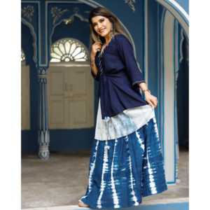 Magnifique ensemble jupe et haut pour femme en coton/fibre de bambou respirant bleu marine, avec haut à manches trois-quarts, taille XS - Product Image 1