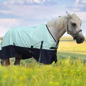 Tapis de sol pour chevaux : maintiennent au chaud les animaux en intérieur grâce à un tissu facile à nettoyer et à une coupe confortable pour une protection quotidienne. - Product Image 4
