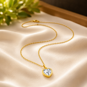 Collier pendentif en moissanite en forme de cœur serti de pierres, plaqué or jaune 14 carats, bijoux pour femmes à porter tous les jours - Product Image 1