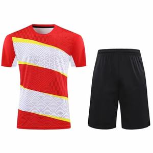 Uniforme de Fútbol de Primera Calidad para Entrenamiento, Color Sólido, con Impresión por Sublimación Cómoda, Nuevo Diseño de Última Moda en Oferta - Product Image 1
