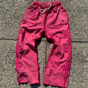 Ensemble de survêtement streetwear personnalisé délavé à l'acide, avec broderie et appliqué effet usé, comprenant un sweat à capuche et un pantalon de survêtement ample, épais pour l'automne, avec imprimé sportif 3D - Product Image 1