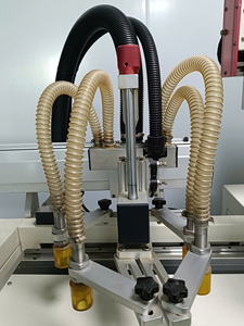 เครื่องพิมพ์หน้าจออัตโนมัติแบบ HH-4050พร้อมแขนหุ่นยนต์สำหรับพื้นผิวเรียบ-สำหรับผลิตภัณฑ์โลหะแก้วพลาสติก-สภาพใหม่ - Product Image 3