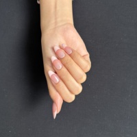 Ongles à presser faits main, peints à la main, French Manucure Amande, Nude Rose avec pointe blanche, Qualité Salon Classique, Réutilisables, Ajustement Personnalisé